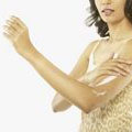 Aller au salon de bronzage ne cause pas le cancer, selon l'industrie